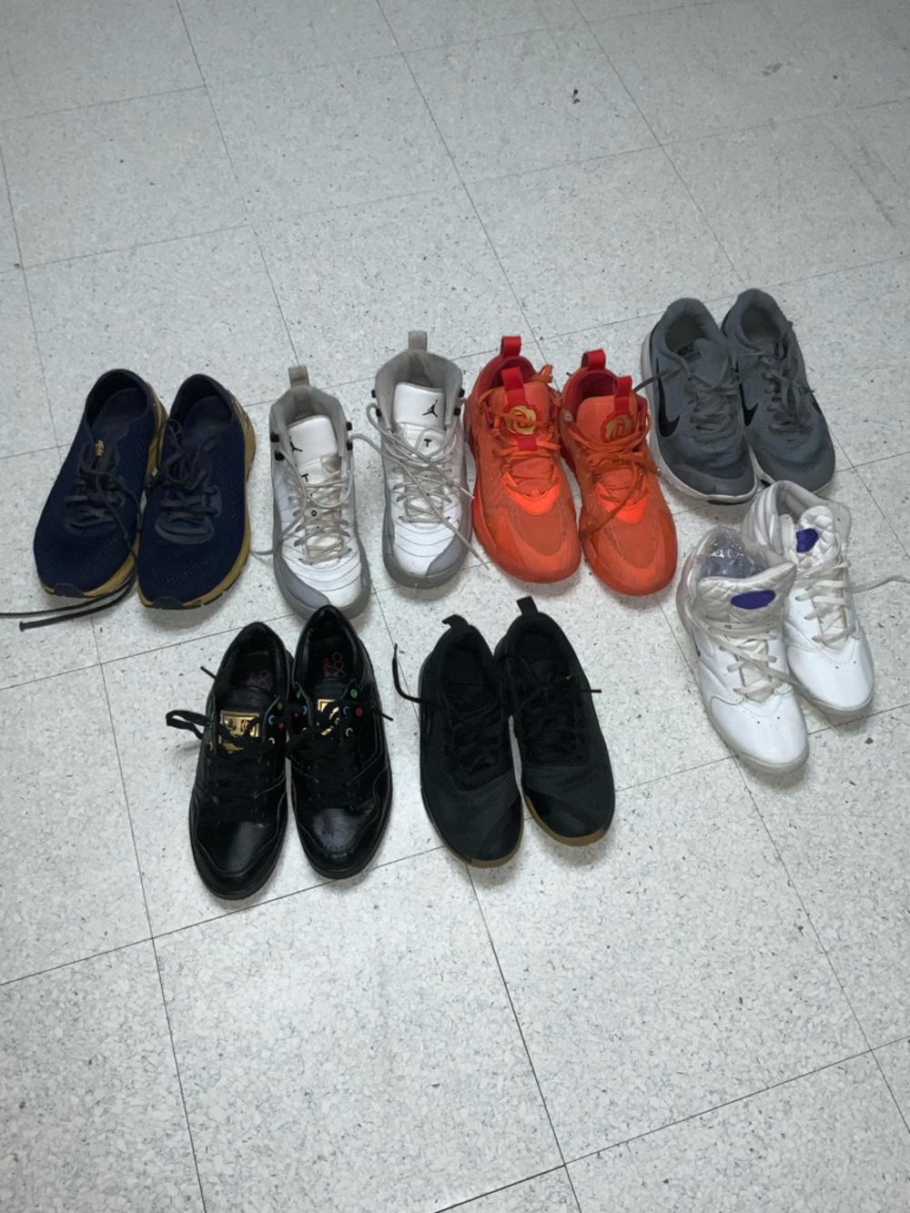 Unisex athletic shoes lots. Different sizes. Savings bundle. Offers Sz. 4Y-8